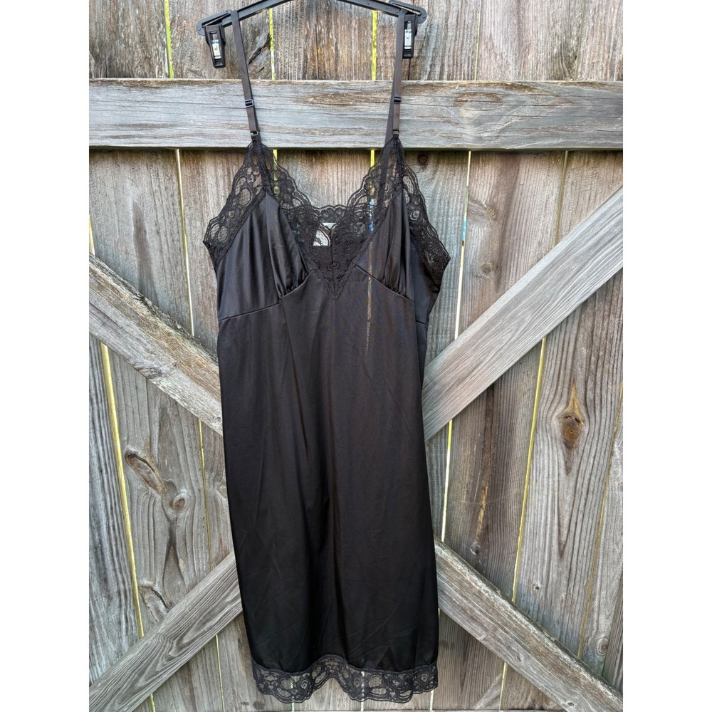 Vintage Black Lace Trim Full Slip Antron III Nylon Adjustable Straps Size 40
